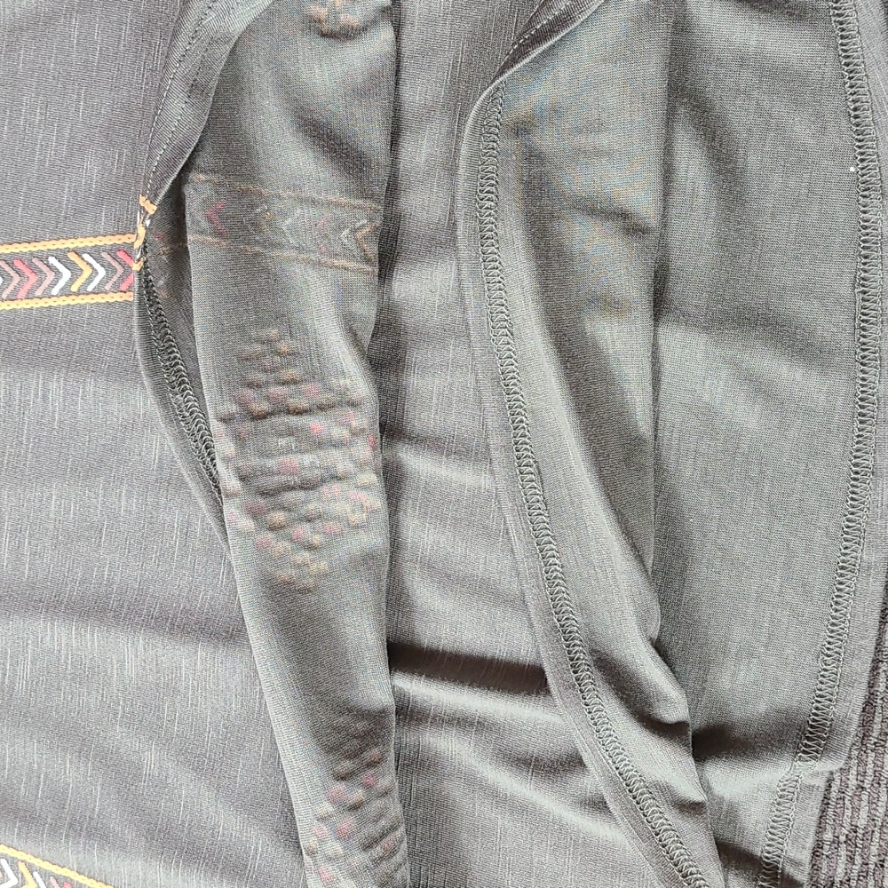 Taylor & Sage Embroidery Paint Blouse - Picture 14 of 14